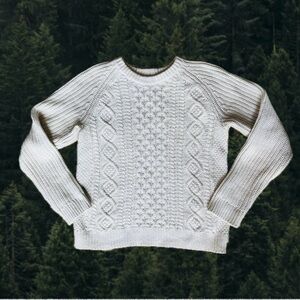 GAP Cream Cable Fisherman Knit Sweater. Kids XXL but fits like Women’s XS.